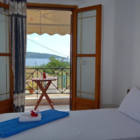 Nikis Rooms Kalamakia Ngoại thất bức ảnh
