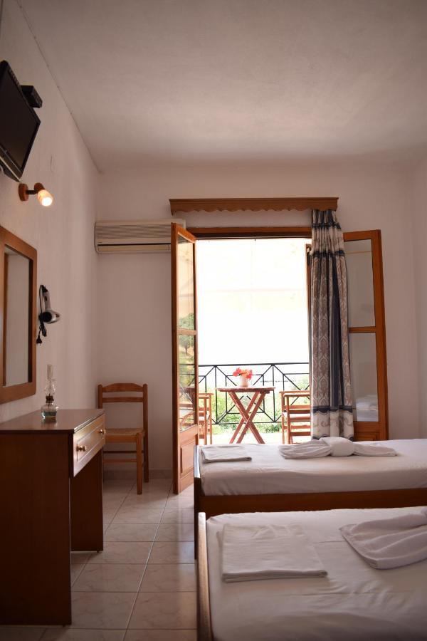 Nikis Rooms Kalamakia Ngoại thất bức ảnh