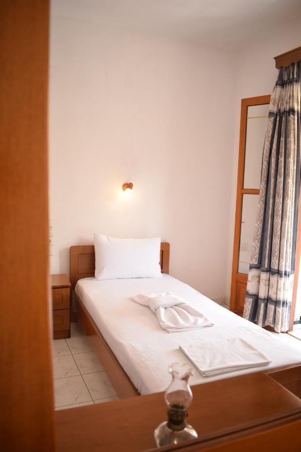 Nikis Rooms Kalamakia Ngoại thất bức ảnh