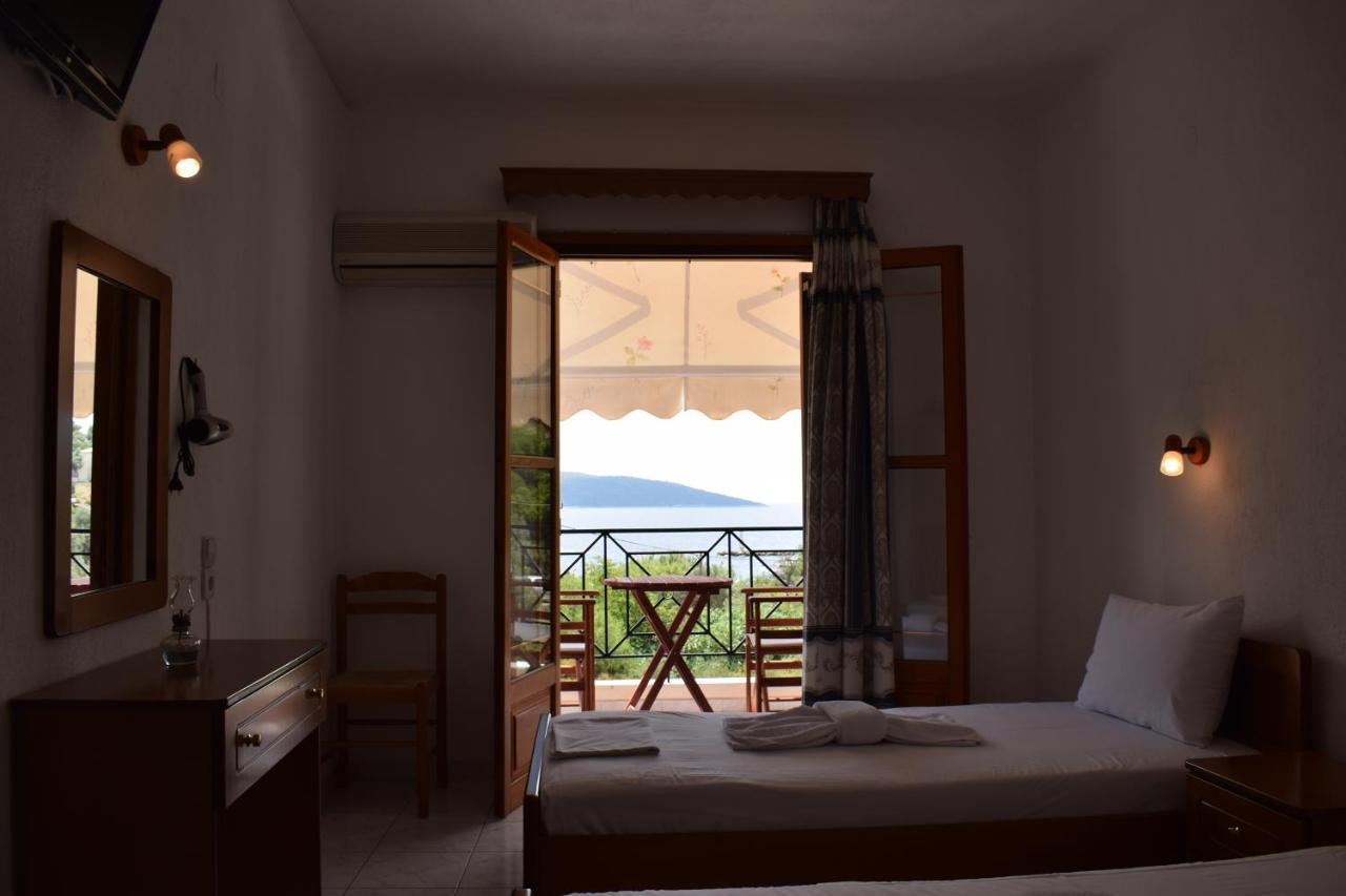 Nikis Rooms Kalamakia Ngoại thất bức ảnh