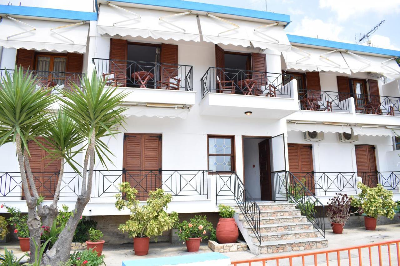 Nikis Rooms Kalamakia Ngoại thất bức ảnh